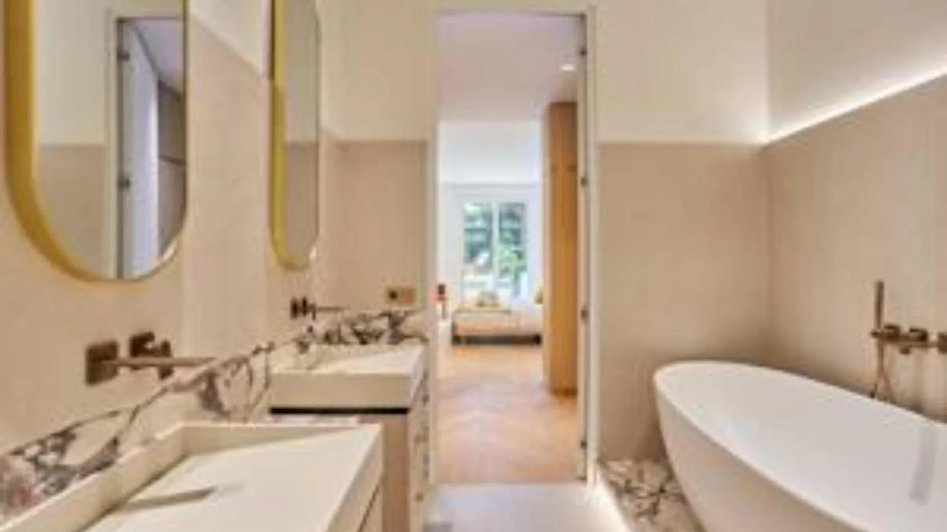 Sumptuous Apartment With Garden Arc De Triomphe 巴黎
