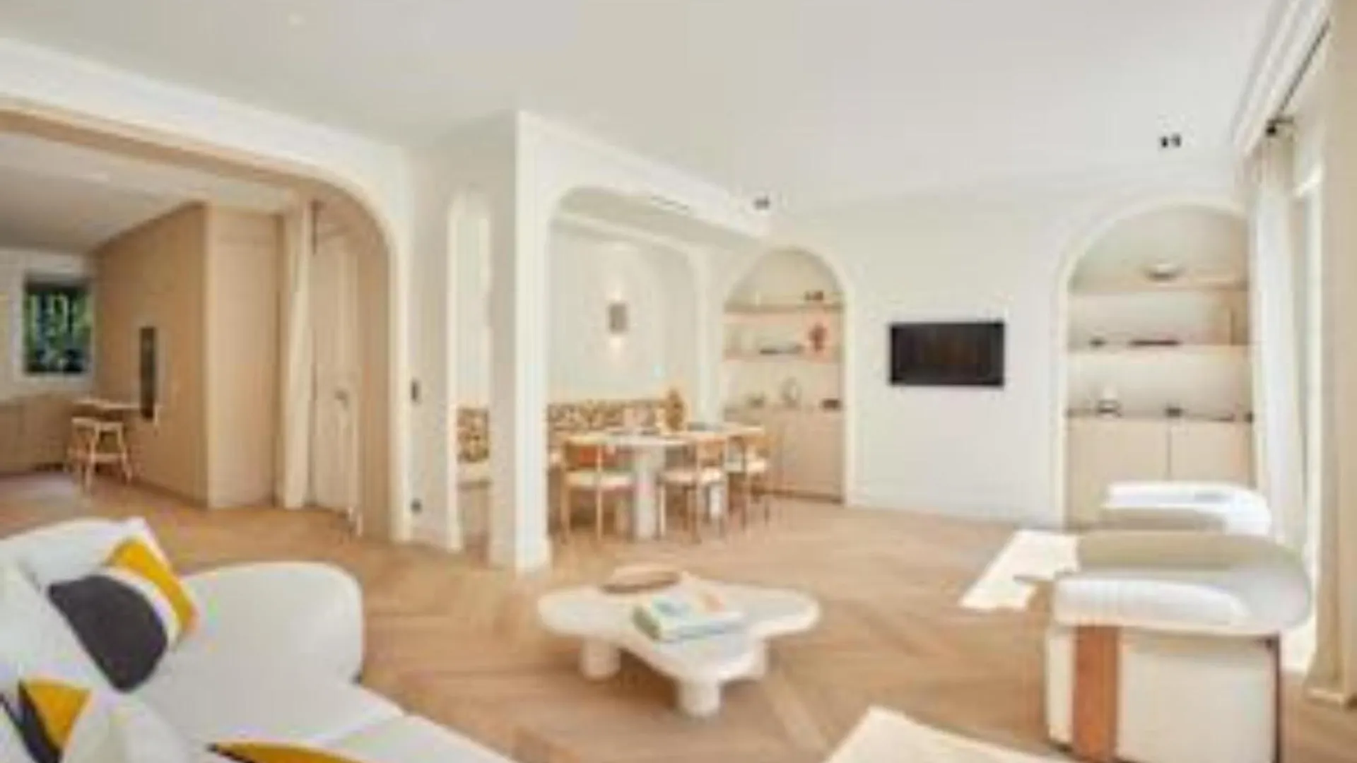Sumptuous Apartment With Garden Arc De Triomphe Paris France